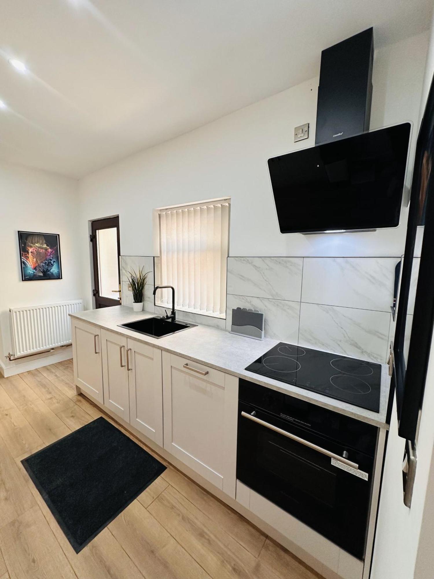 R4 Luxury Studio En-Suite Room In Harborne Lane By Queen Elizabeth Hospital Birmingham Ngoại thất bức ảnh