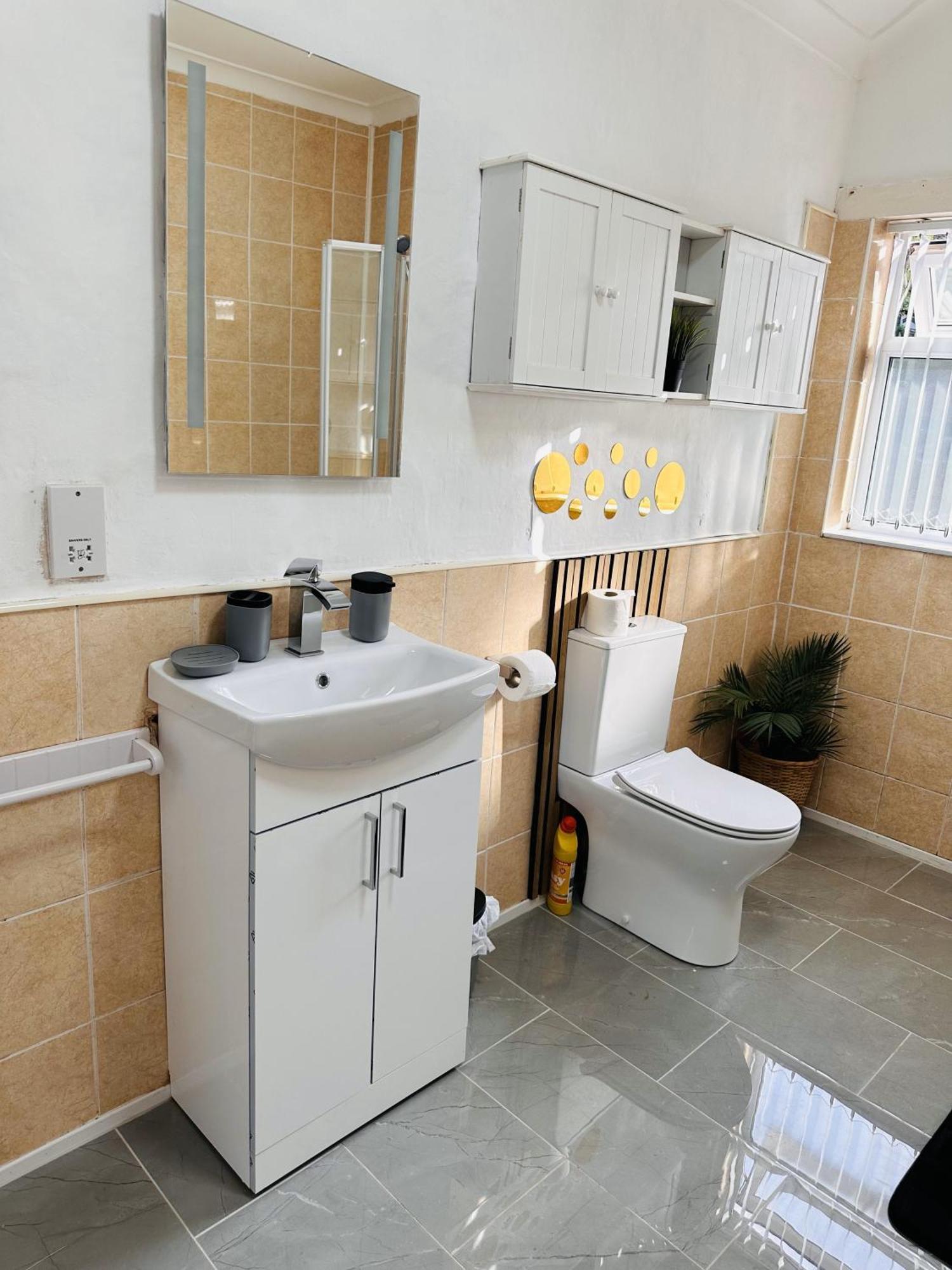 R4 Luxury Studio En-Suite Room In Harborne Lane By Queen Elizabeth Hospital Birmingham Ngoại thất bức ảnh